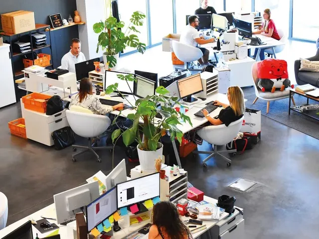 Travailler en open space : le défi du confort et de la productivité